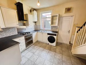 Kitchen- click for photo gallery